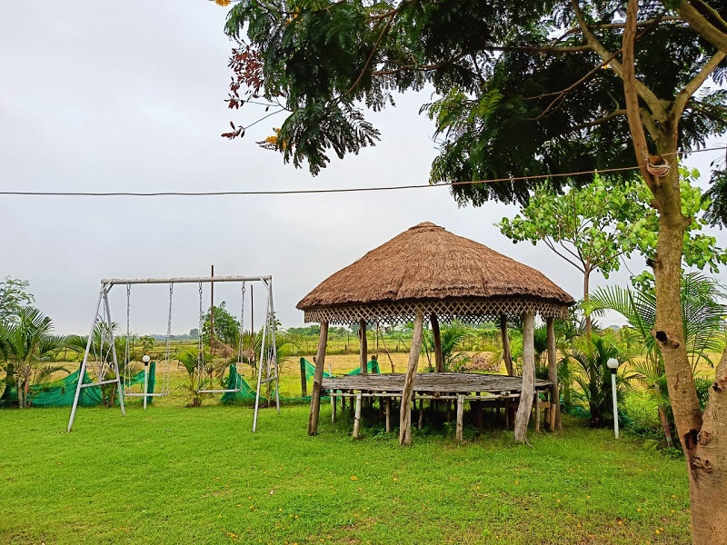 Hut Sitting Area at Baul Sangee